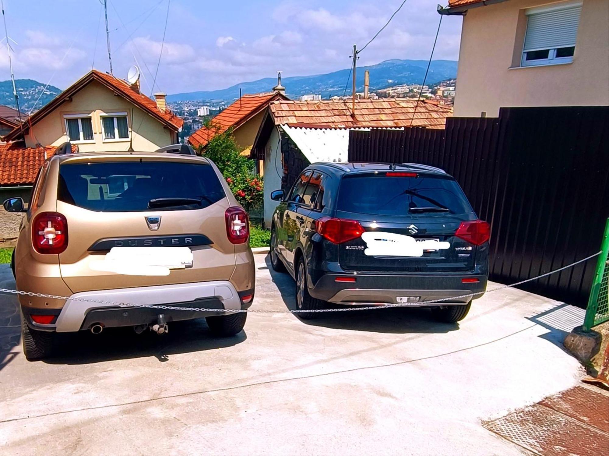 Garden Free Parking Apartment Sarajevo Luaran gambar